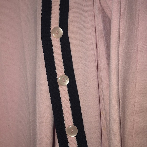 pink & black sweater 💕 - Picture 2 of 3